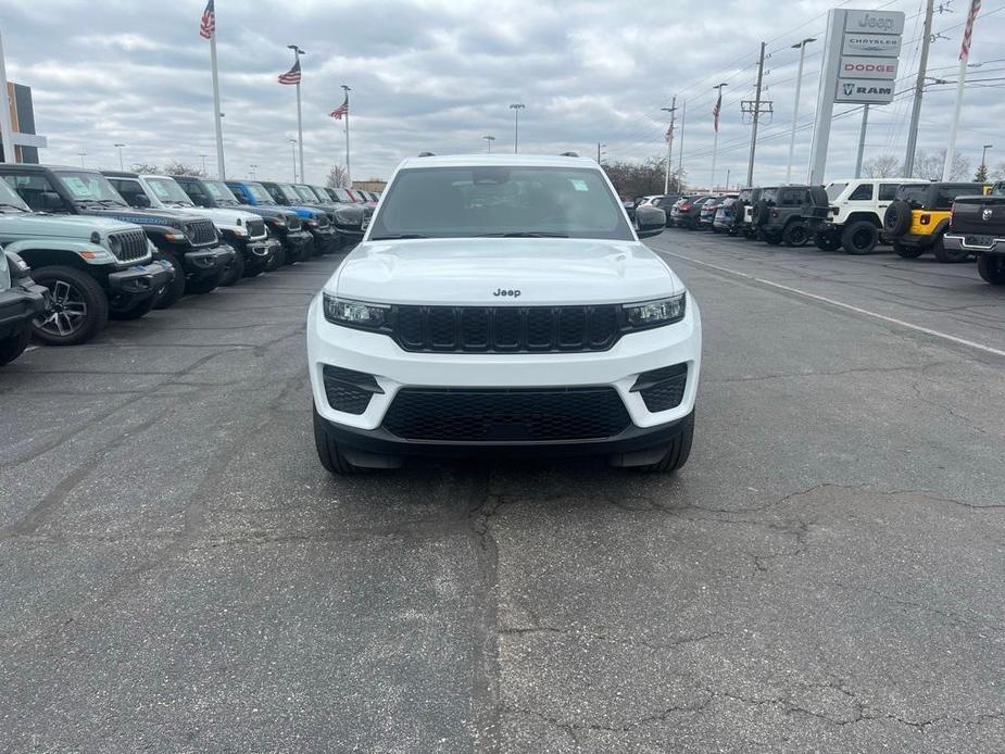 new 2024 Jeep Grand Cherokee car, priced at $41,141