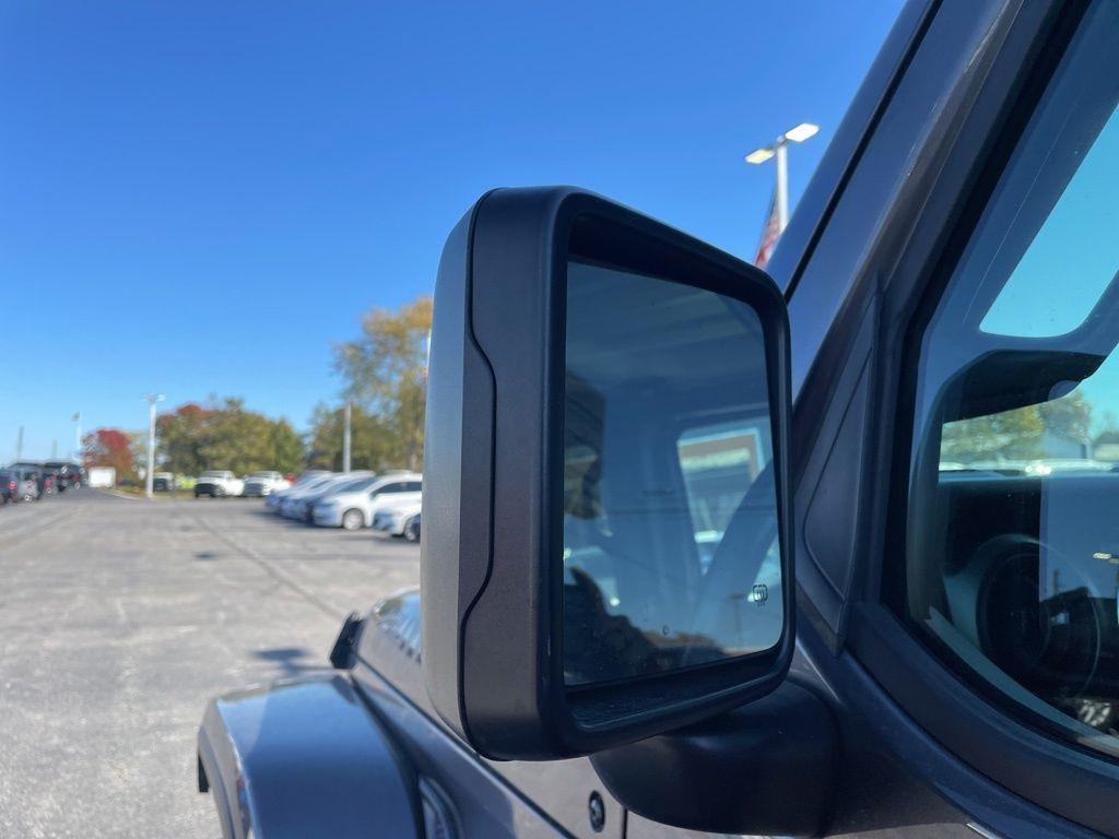 used 2022 Jeep Gladiator car, priced at $30,364