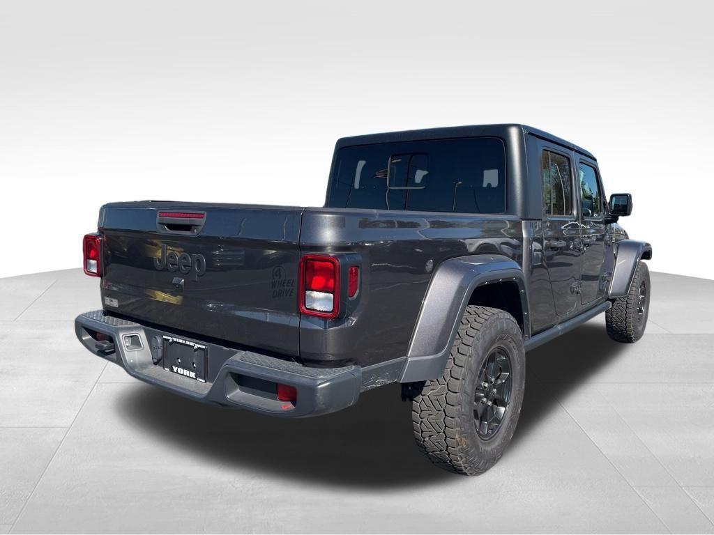 used 2022 Jeep Gladiator car, priced at $30,364
