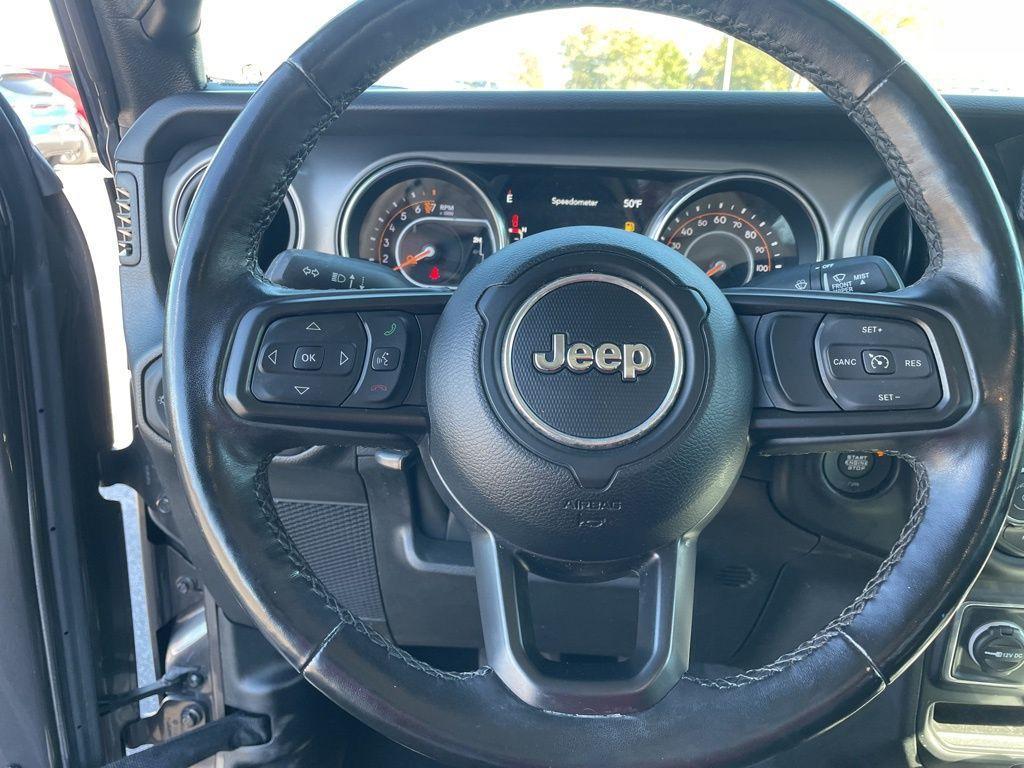 used 2022 Jeep Gladiator car, priced at $30,364