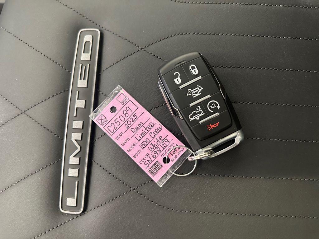 new 2025 Ram 1500 car