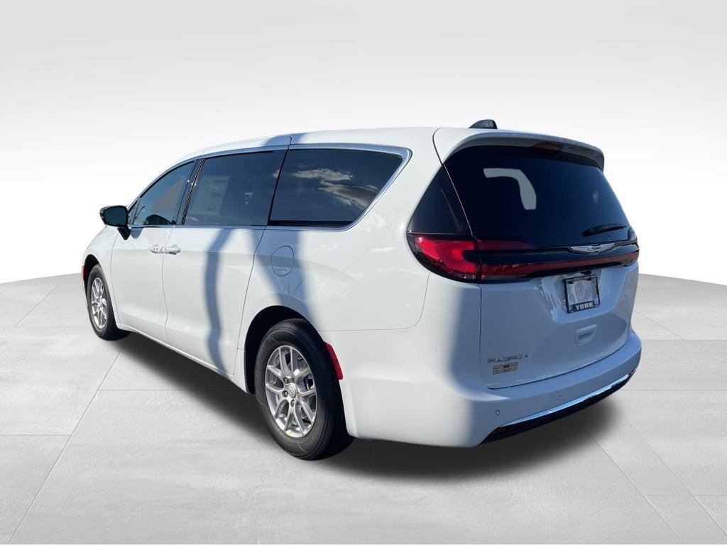 new 2026 Chrysler Pacifica car, priced at $44,115