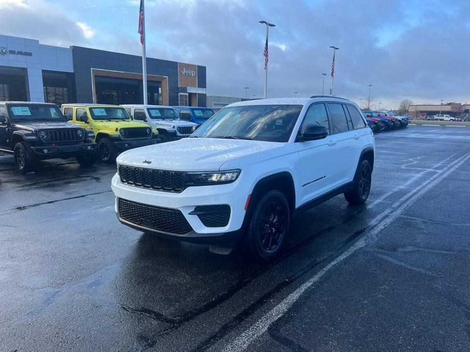 used 2024 Jeep Grand Cherokee car, priced at $35,335