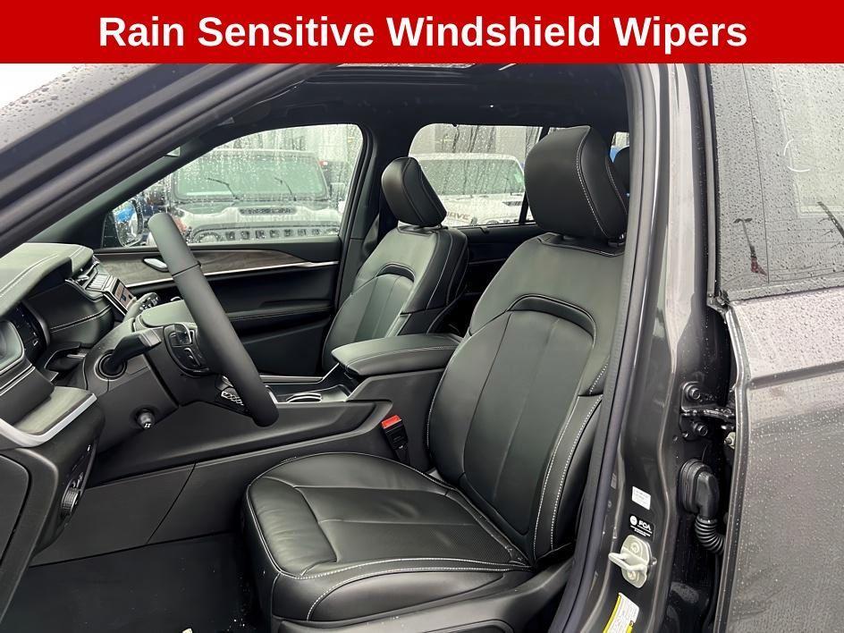 new 2024 Jeep Grand Cherokee 4xe car, priced at $57,019
