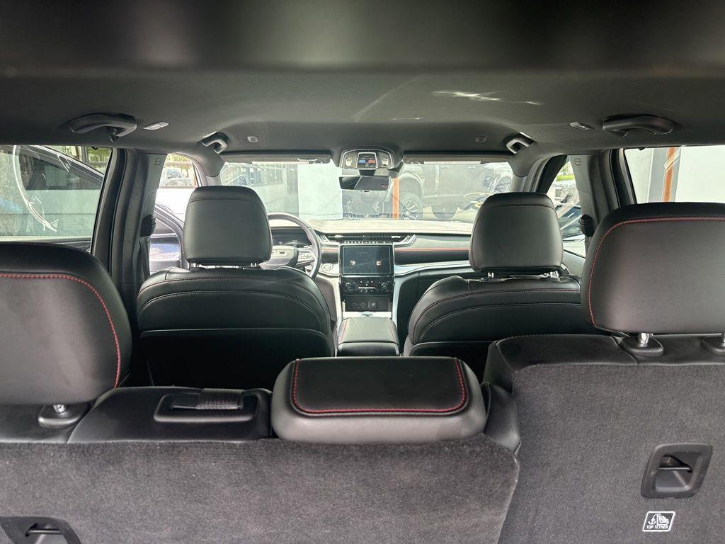 used 2022 Jeep Grand Cherokee car, priced at $38,988