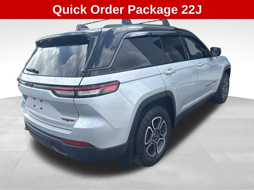 used 2022 Jeep Grand Cherokee car, priced at $38,988