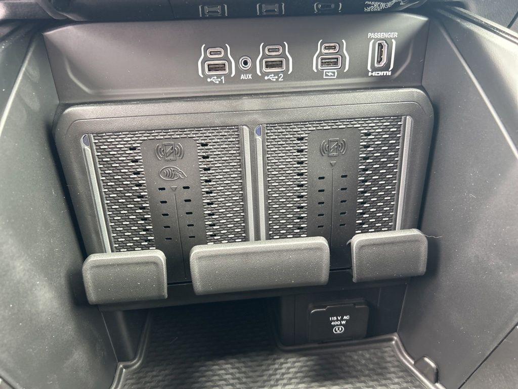 new 2025 Ram 1500 car, priced at $74,074