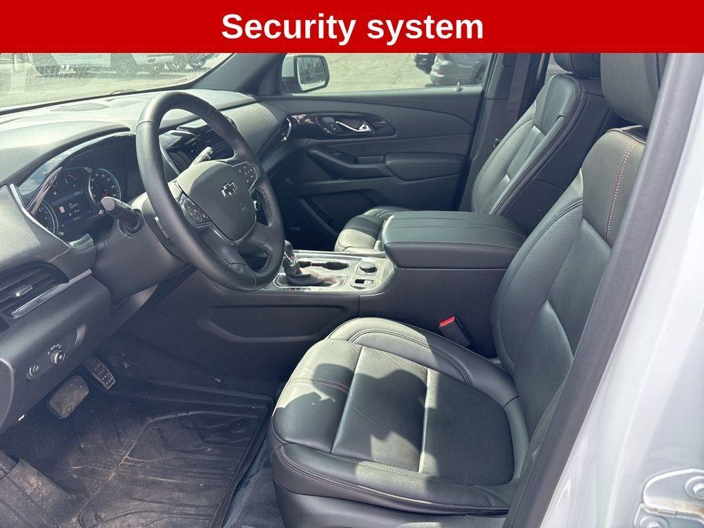 used 2023 Chevrolet Traverse car, priced at $39,888