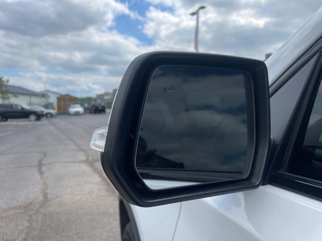 used 2023 Chevrolet Traverse car, priced at $34,142