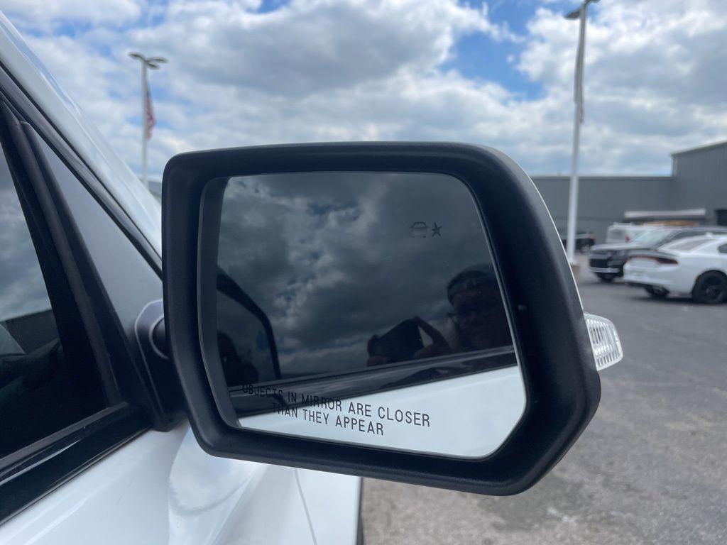 used 2023 Chevrolet Traverse car, priced at $34,142