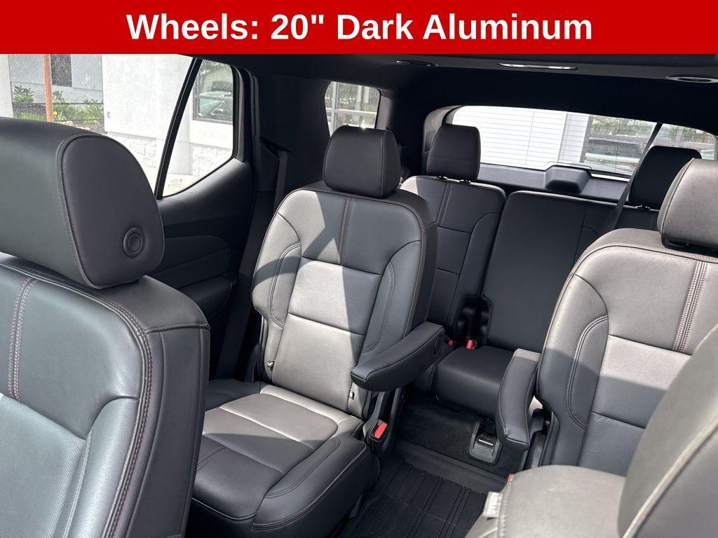 used 2023 Chevrolet Traverse car, priced at $39,888