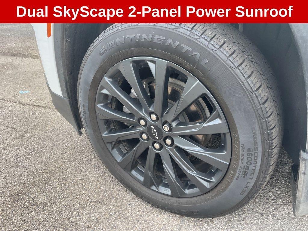 used 2023 Chevrolet Traverse car, priced at $34,142