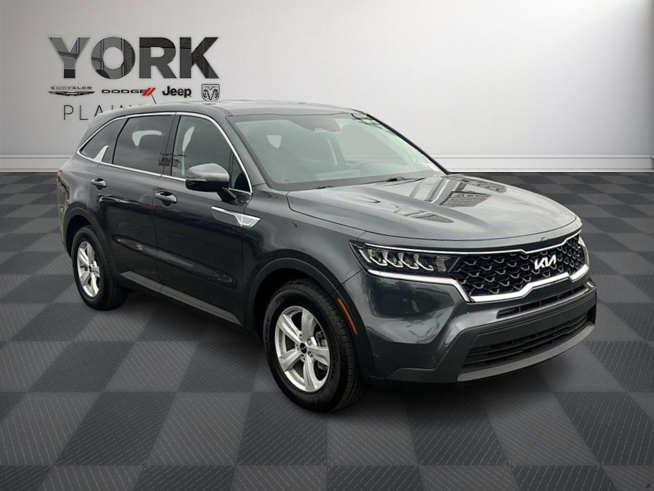 used 2023 Kia Sorento car, priced at $24,366