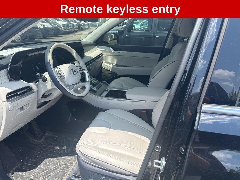 used 2024 Hyundai Palisade car, priced at $46,988