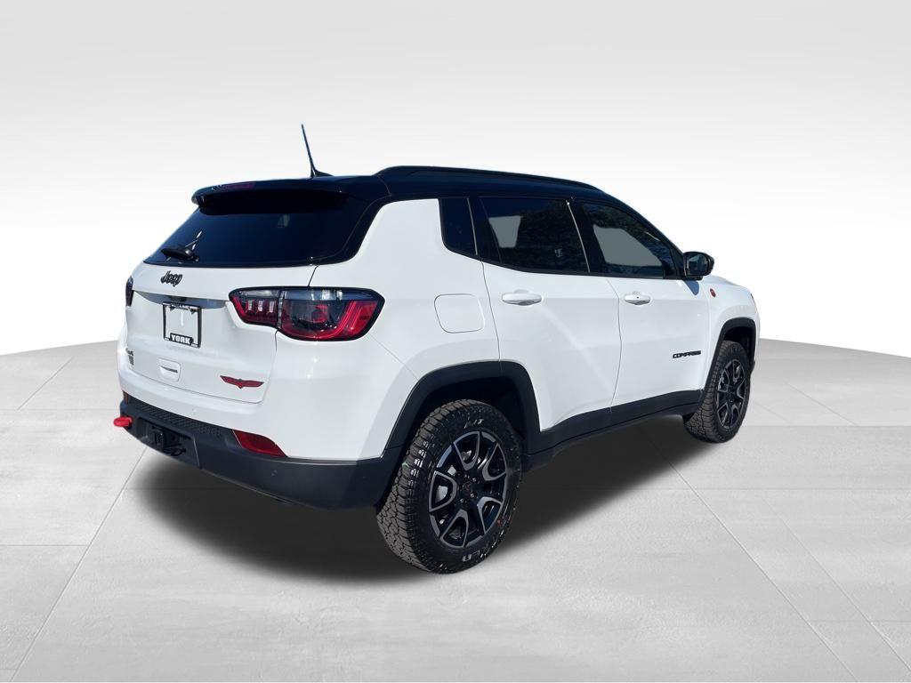 new 2026 Jeep Compass car, priced at $39,672