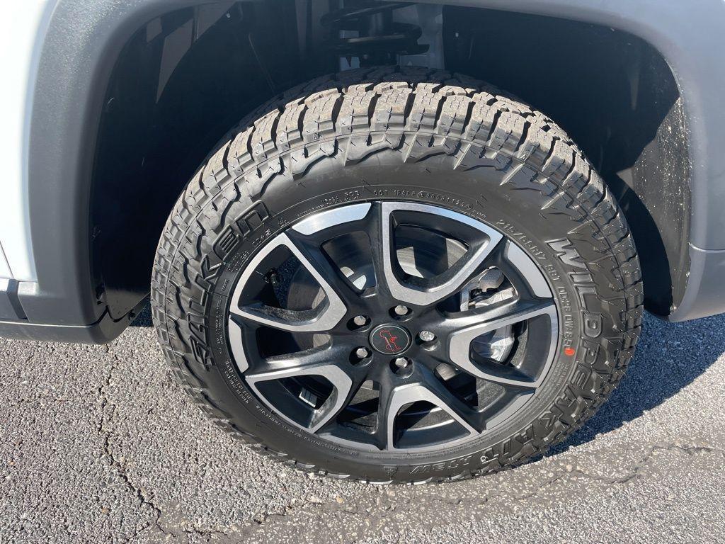 new 2026 Jeep Compass car, priced at $39,672