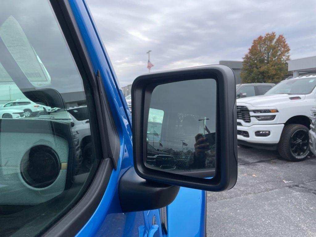 new 2026 Jeep Gladiator car, priced at $49,684