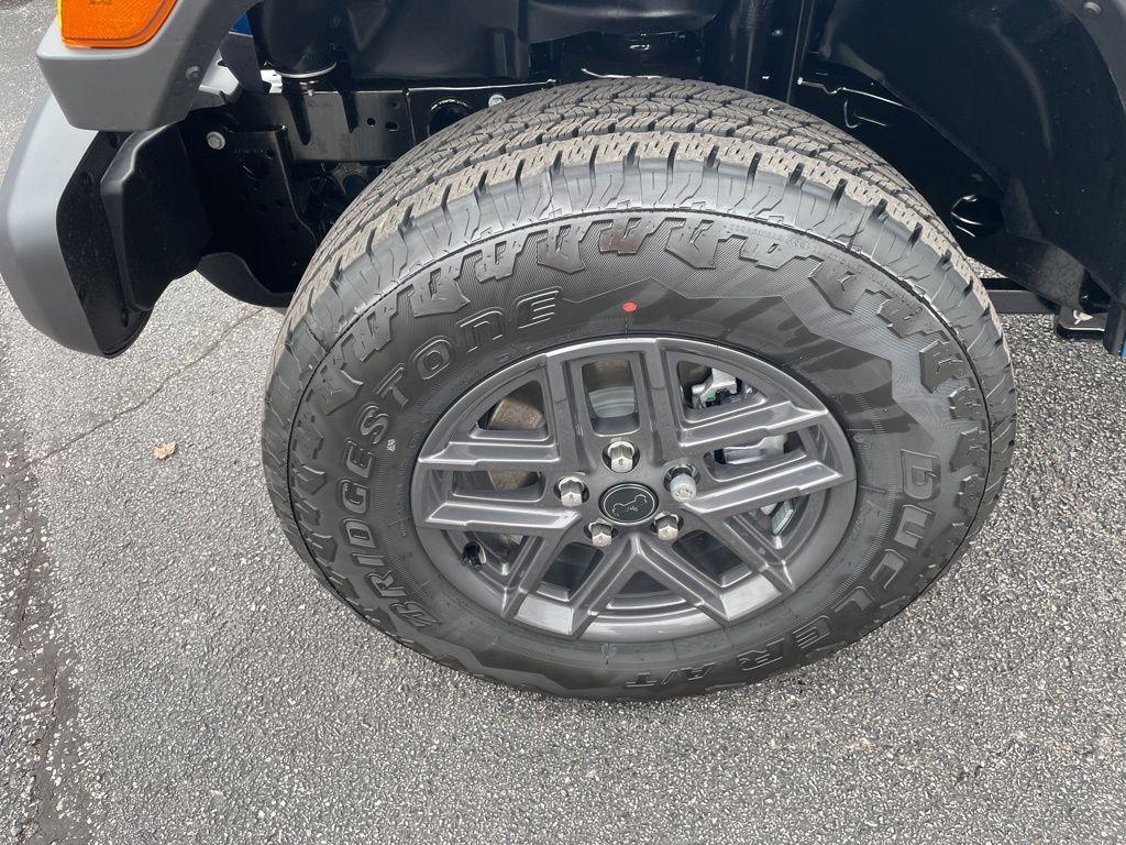 new 2026 Jeep Gladiator car, priced at $49,684