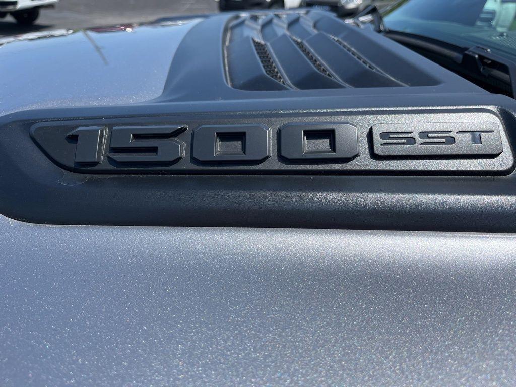 new 2025 Ram 1500 car, priced at $71,639