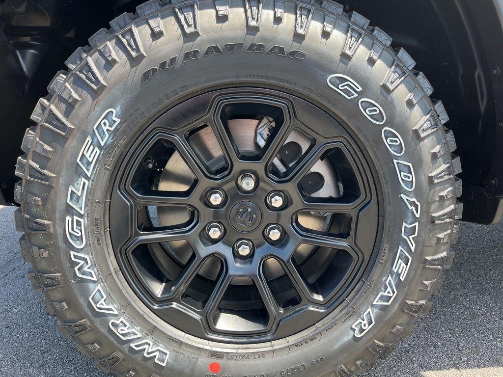 new 2025 Ram 1500 car, priced at $71,639