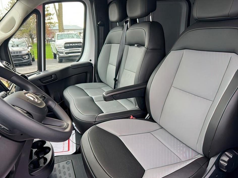 new 2025 Ram ProMaster 1500 car, priced at $48,565