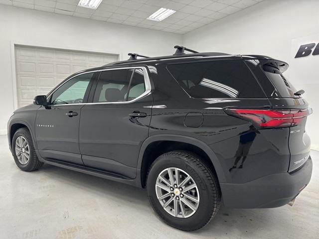 used 2022 Chevrolet Traverse car, priced at $23,407