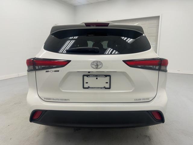 used 2021 Toyota Highlander car, priced at $38,350