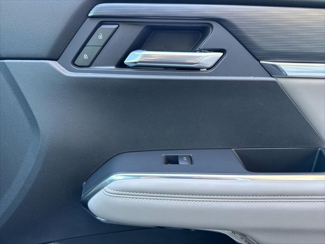 new 2025 GMC Acadia car, priced at $44,990