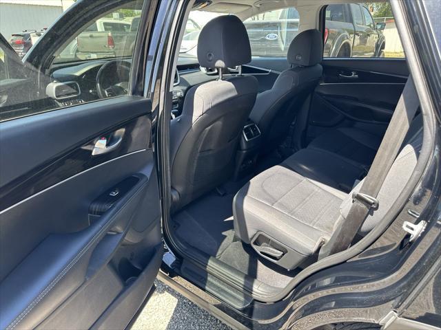 used 2019 Kia Sorento car, priced at $19,200