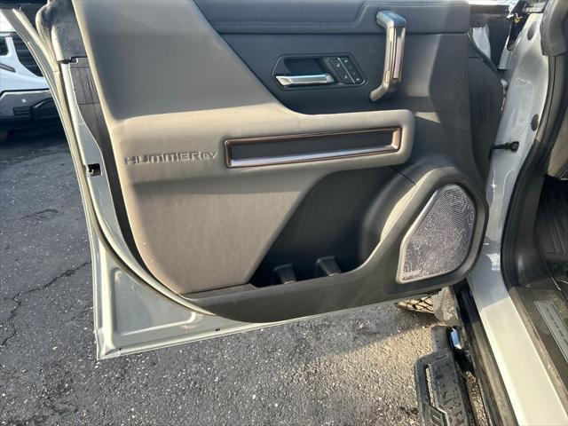 new 2024 GMC HUMMER EV SUV car, priced at $104,960