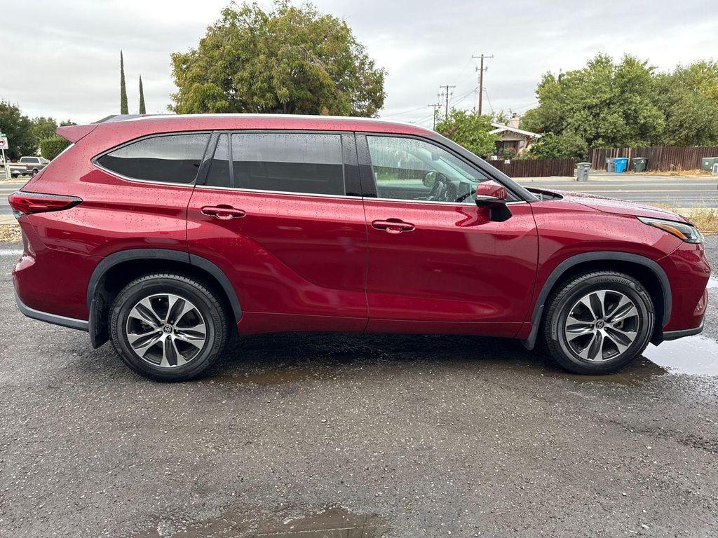 used 2022 Toyota Highlander car, priced at $30,800