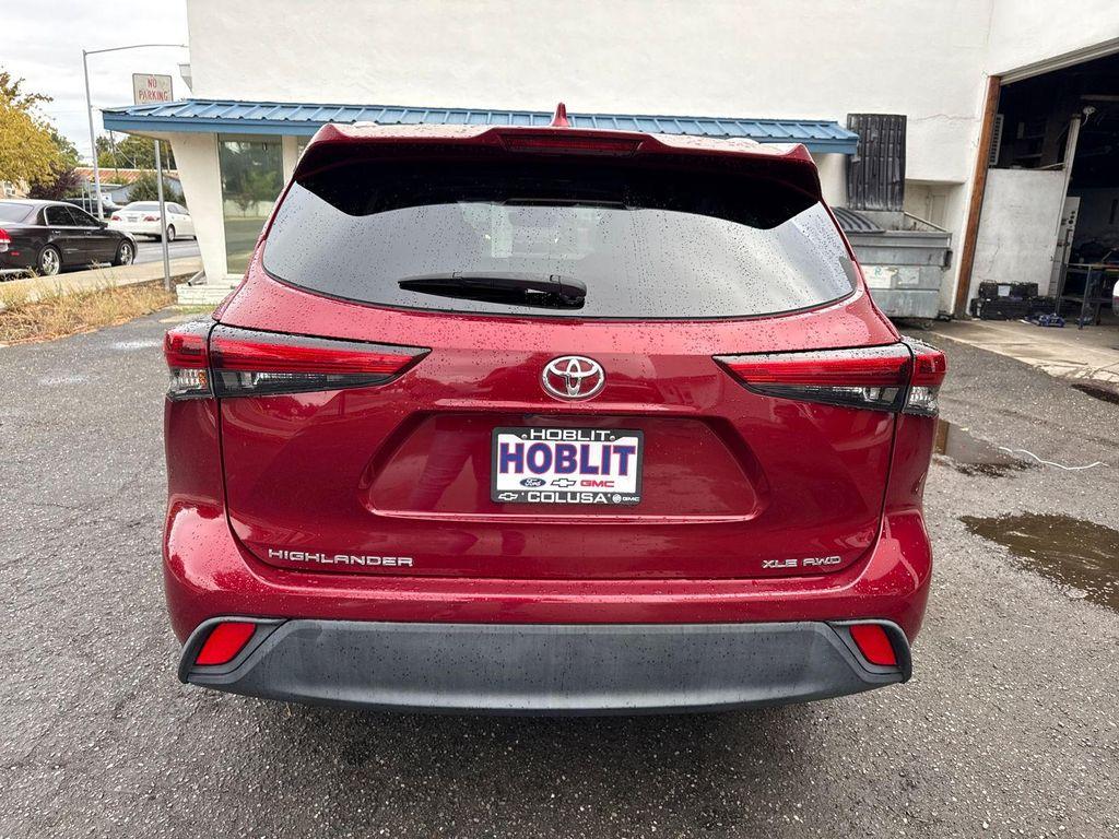 used 2022 Toyota Highlander car, priced at $30,800