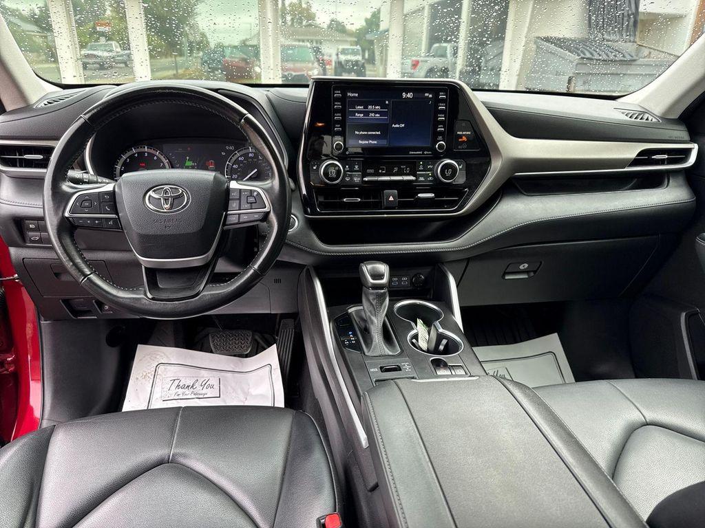 used 2022 Toyota Highlander car, priced at $30,800