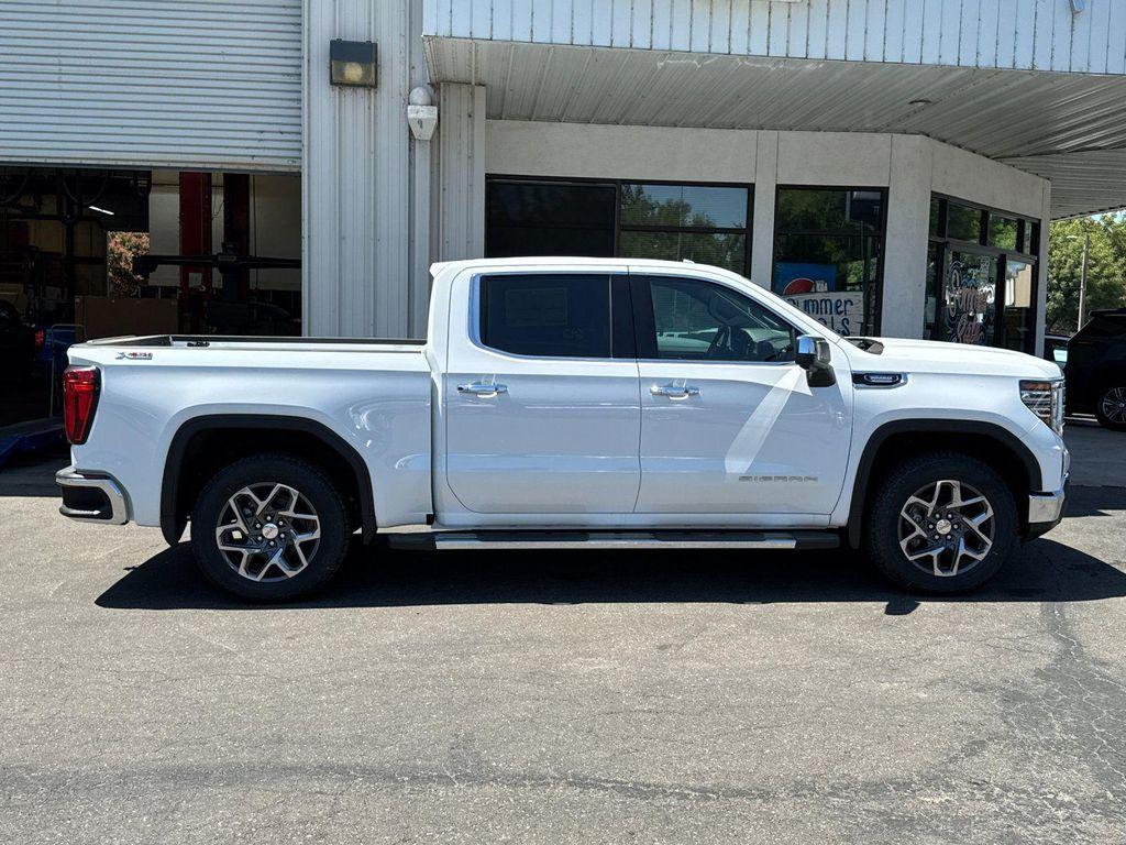new 2025 GMC Sierra 1500 car, priced at $62,540
