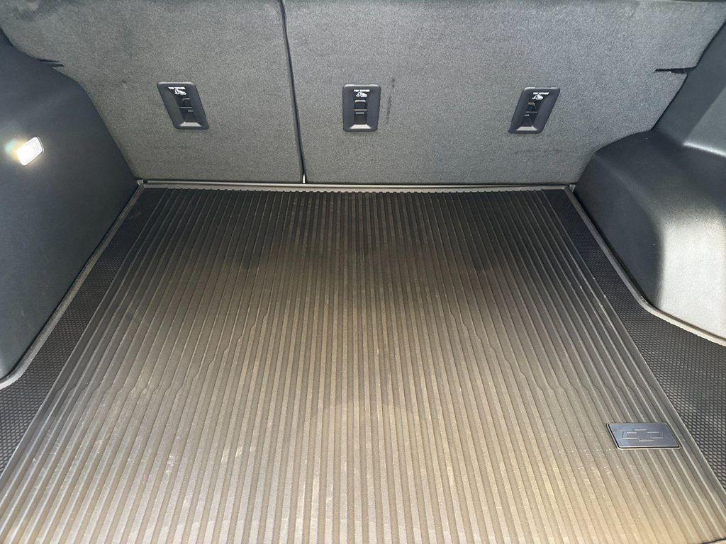 new 2026 Chevrolet Equinox car, priced at $33,215