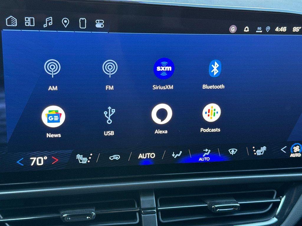 new 2025 Chevrolet Equinox EV car, priced at $33,550