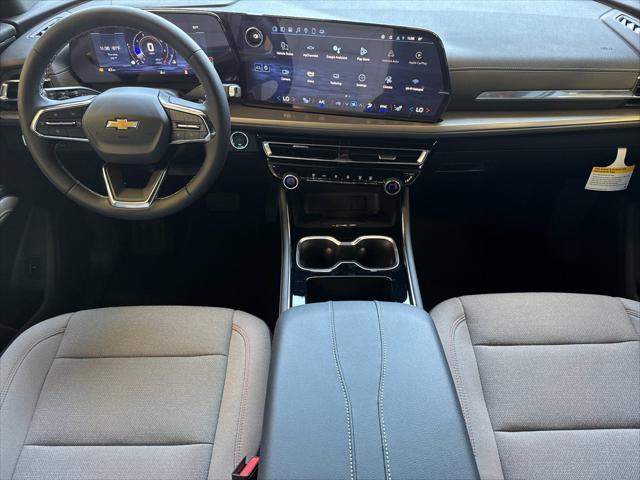 new 2025 Chevrolet Traverse car