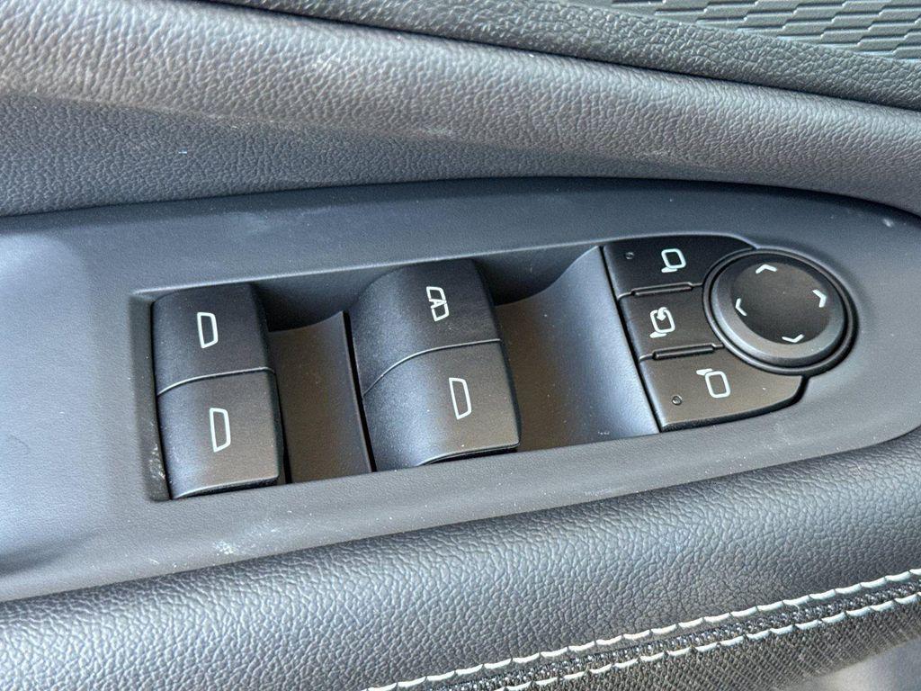 new 2025 Chevrolet Blazer EV car, priced at $35,080