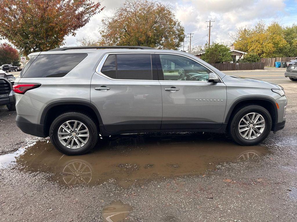 used 2023 Chevrolet Traverse car, priced at $32,000