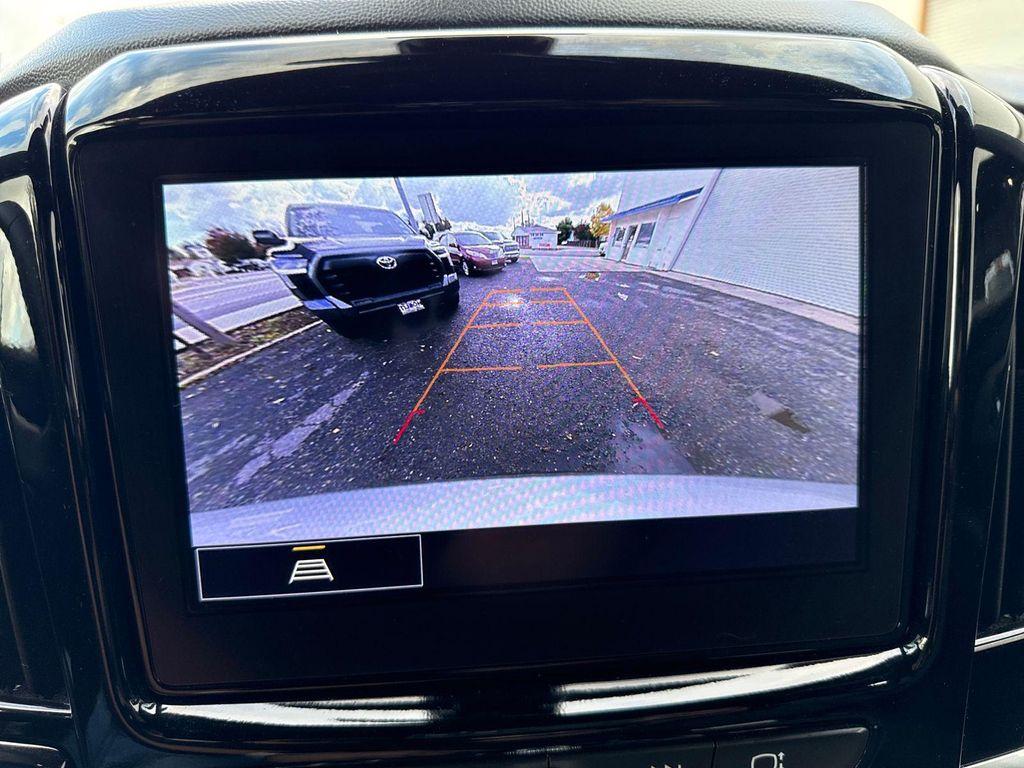 used 2023 Chevrolet Traverse car, priced at $32,000