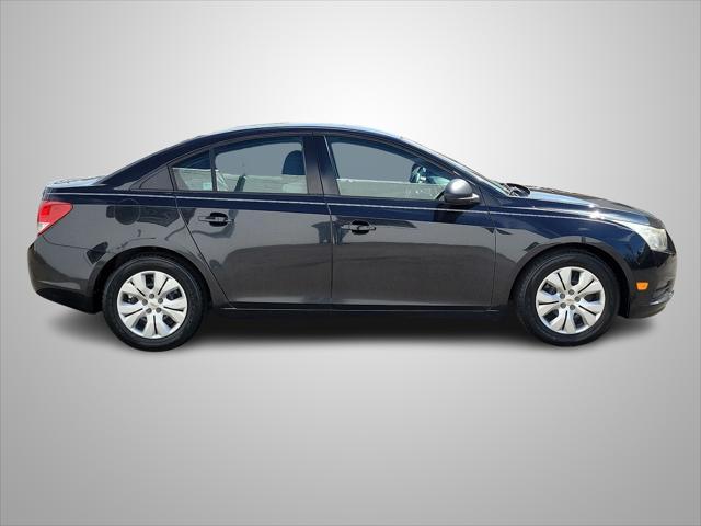 used 2013 Chevrolet Cruze car, priced at $8,500