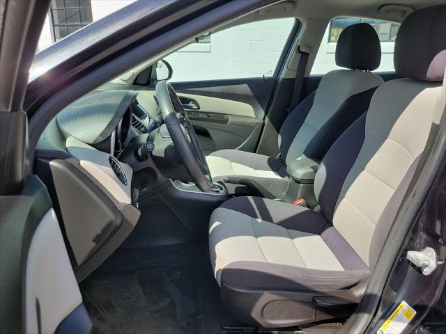 used 2013 Chevrolet Cruze car, priced at $8,500