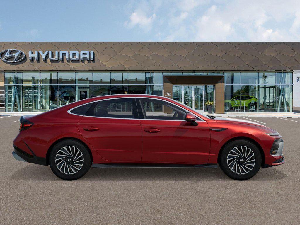 new 2025 Hyundai Sonata Hybrid car, priced at $30,061