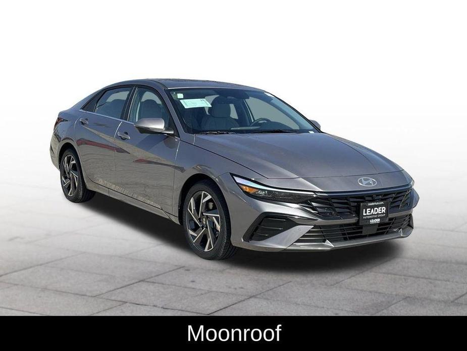 new 2024 Hyundai Elantra car, priced at $28,121