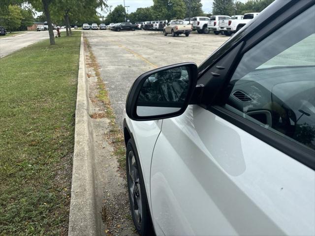 new 2024 Hyundai Venue car, priced at $25,175