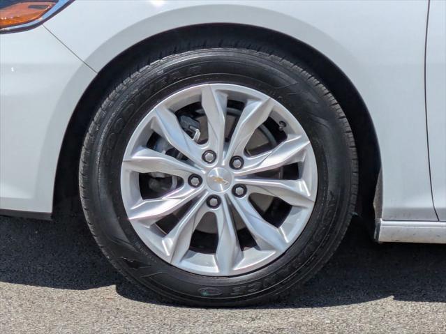 used 2024 Chevrolet Malibu car, priced at $19,358