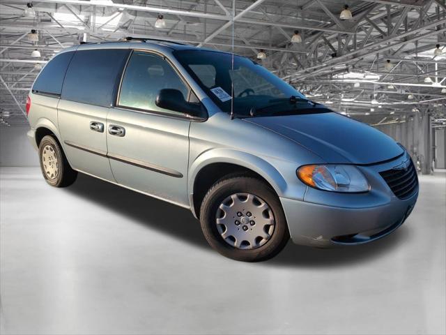 used 2003 Chrysler Voyager car, priced at $5,500