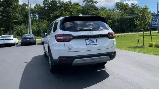 new 2025 Honda Pilot car