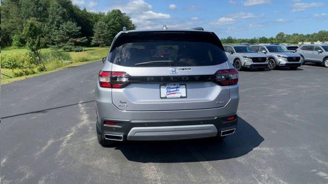 new 2025 Honda Pilot car