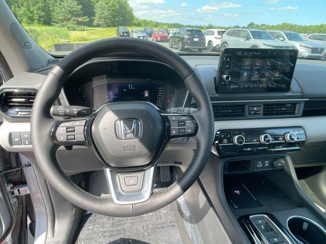 new 2025 Honda Pilot car